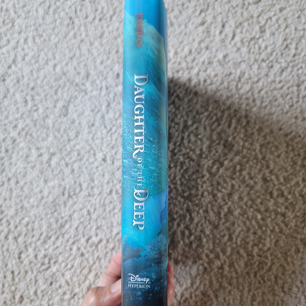 Book- Daughther of the Deep - Picture 2 of 7